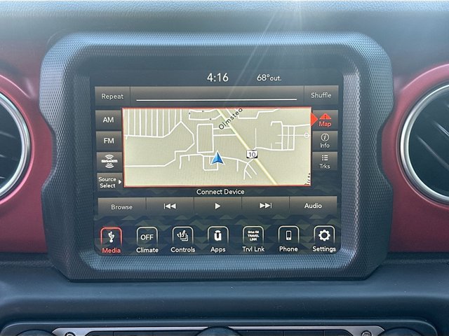 Used 2023 Jeep Wrangler Unlimited Rubicon w/ Cold Weather Group AWD/4WD image 15