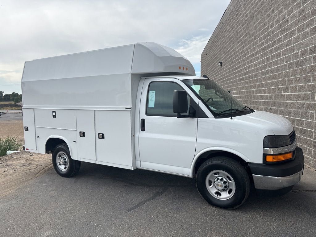 New 2025 Chevrolet Express 3500 w/ Power Convenience Package video 1