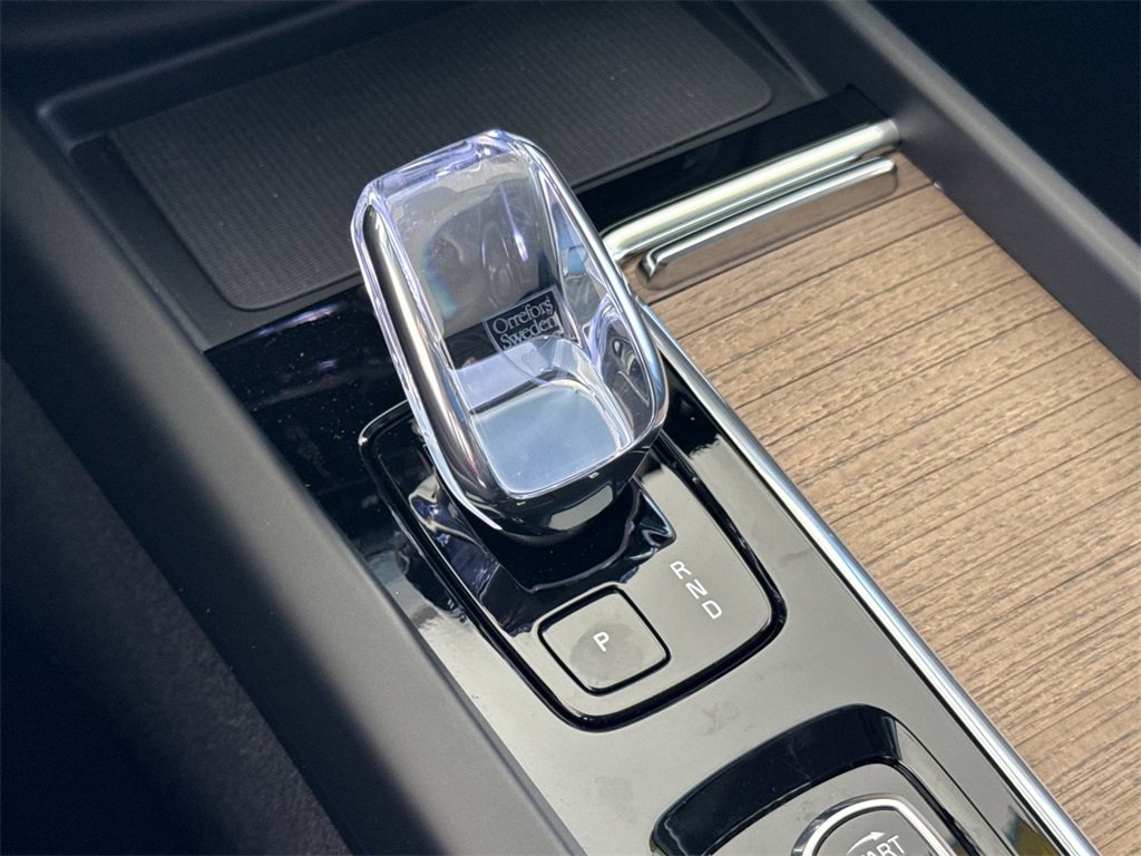 New 2026 Volvo XC60 B5 Plus image 21