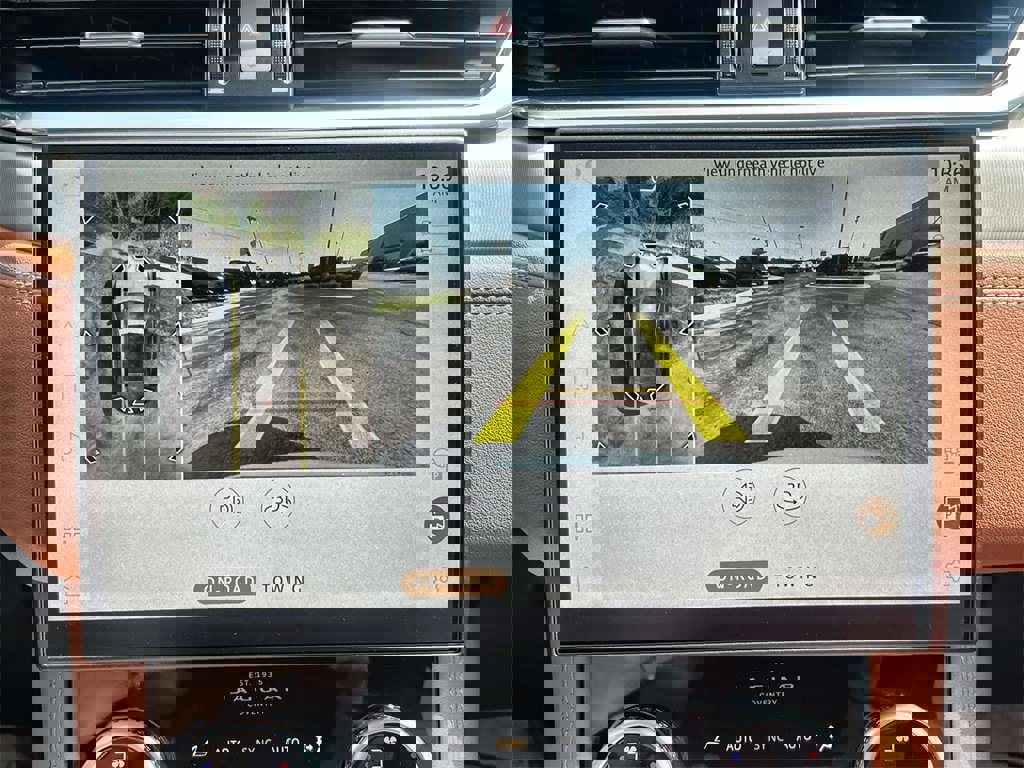 New 2026 Jaguar F-PACE R-Dynamic S image 25