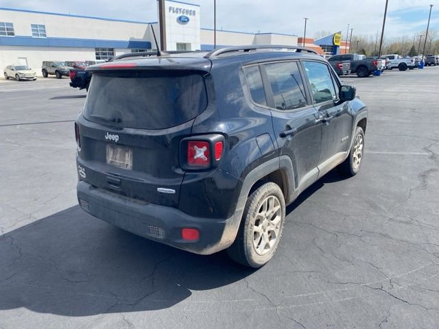 Used 2018 Jeep Renegade Latitude w/ Cold Weather Group image 6