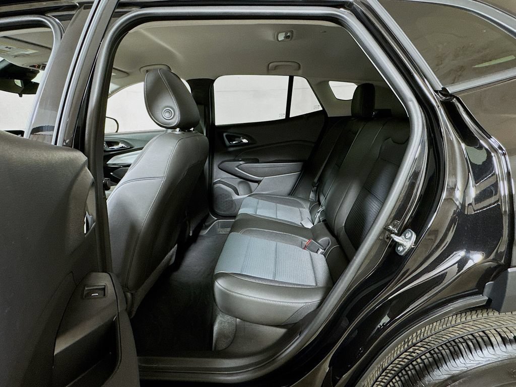 Certified 2026 Chevrolet Trax LT FWD image 20