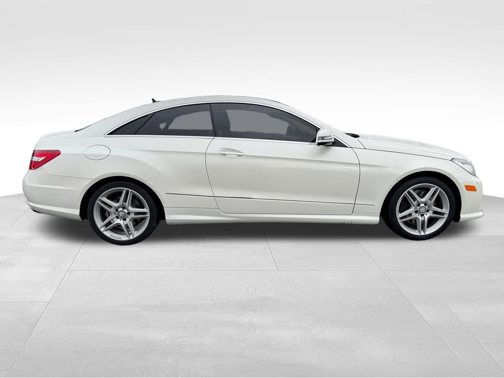 Used 2011 Mercedes-Benz E 550 Coupe image 9
