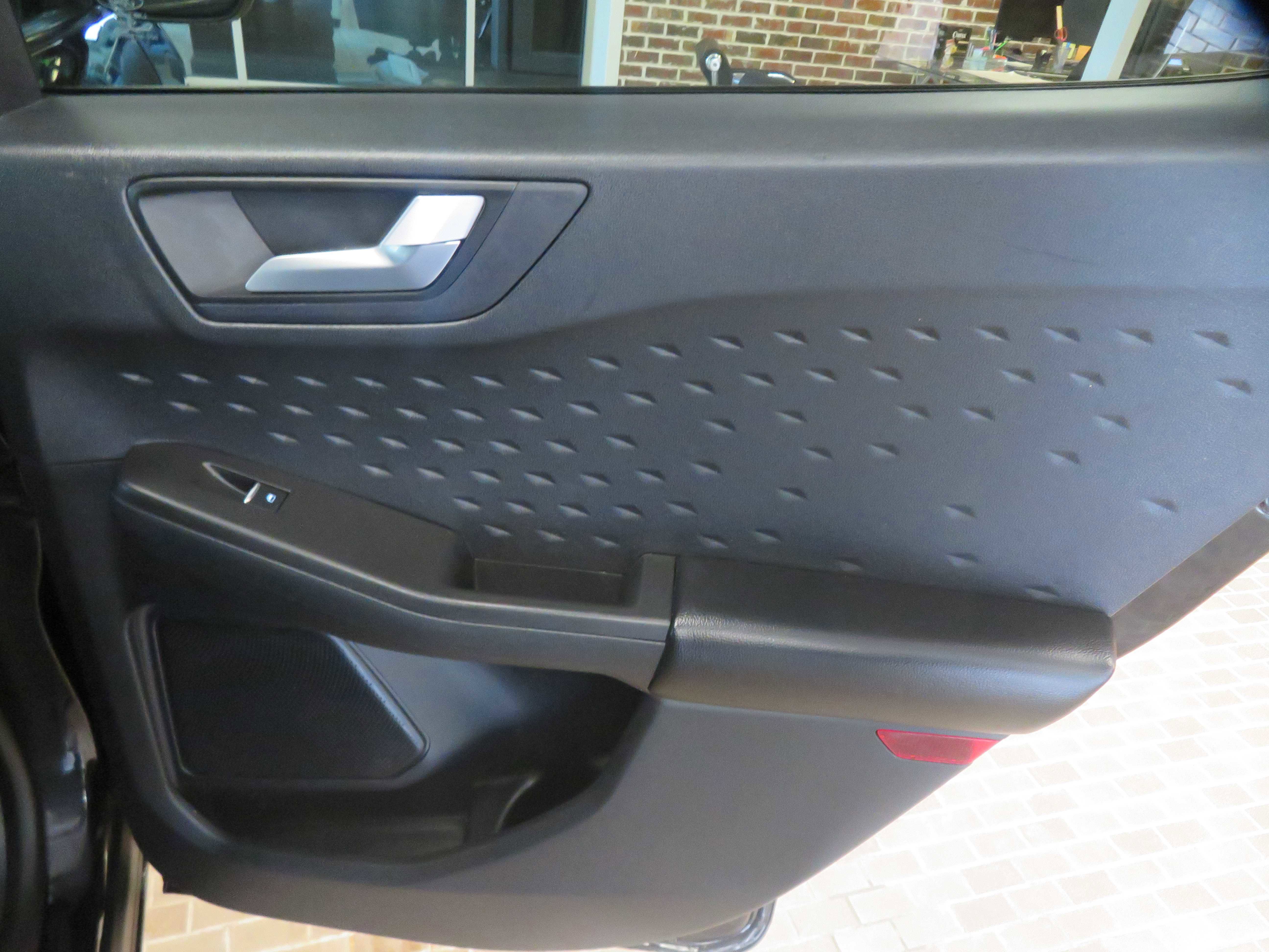 Used 2020 Ford Escape SEL image 21