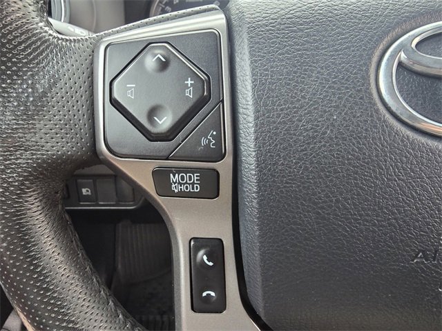 Used 2020 Toyota Tacoma SR5 image 33