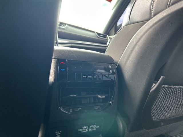 Used 2022 Jeep Grand Cherokee L Laredo RWD image 40