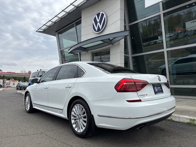 Used 2017 Volkswagen Passat 1.8T SE FWD image 5