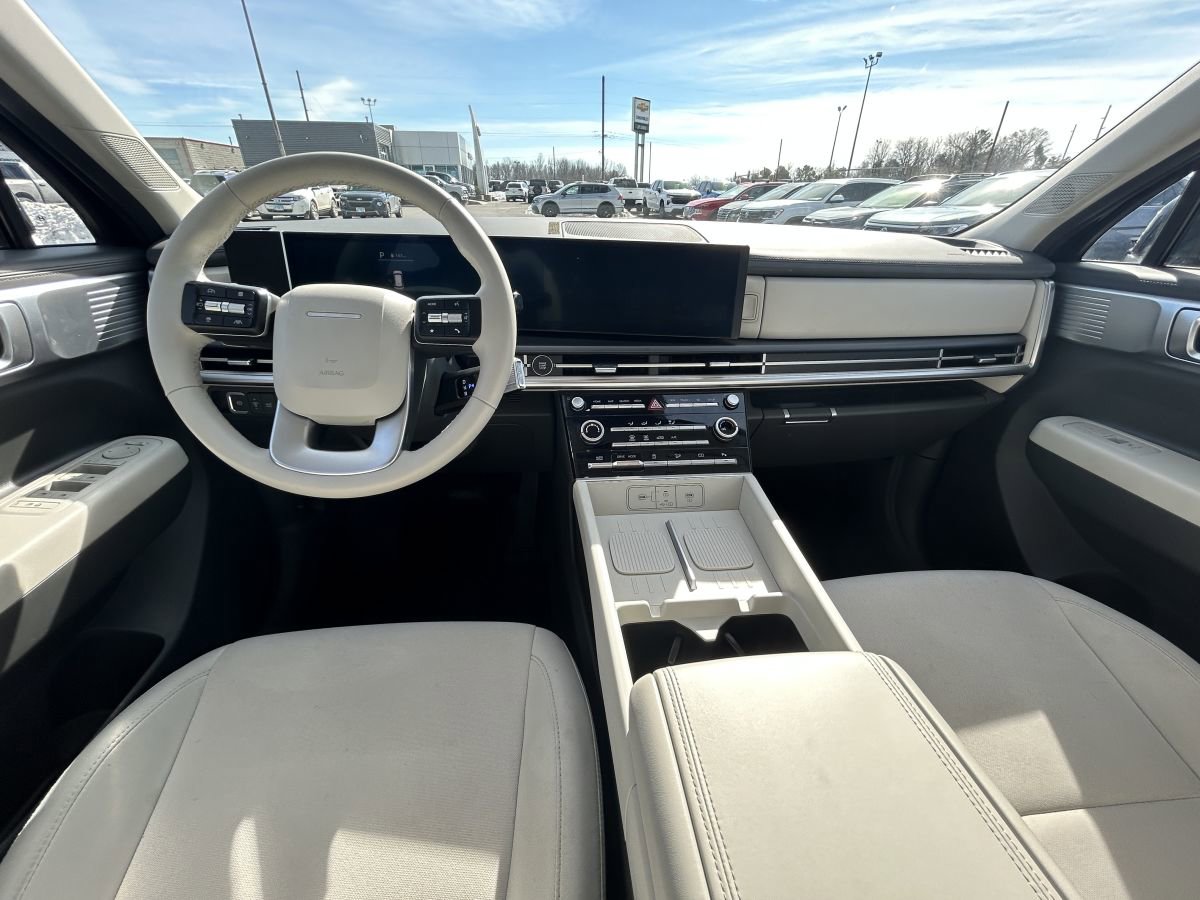 Used 2024 Hyundai Santa Fe SE image 10