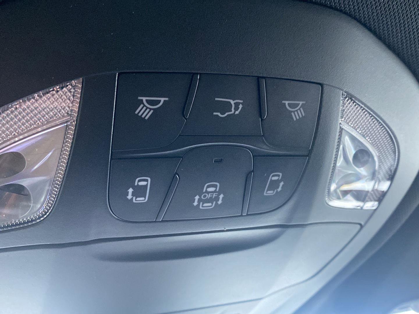 New 2026 Chrysler Pacifica Select image 14