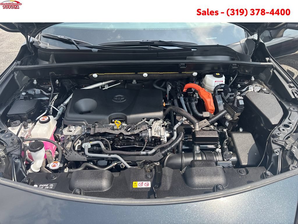 Certified 2022 Toyota Venza XLE AWD/4WD image 17