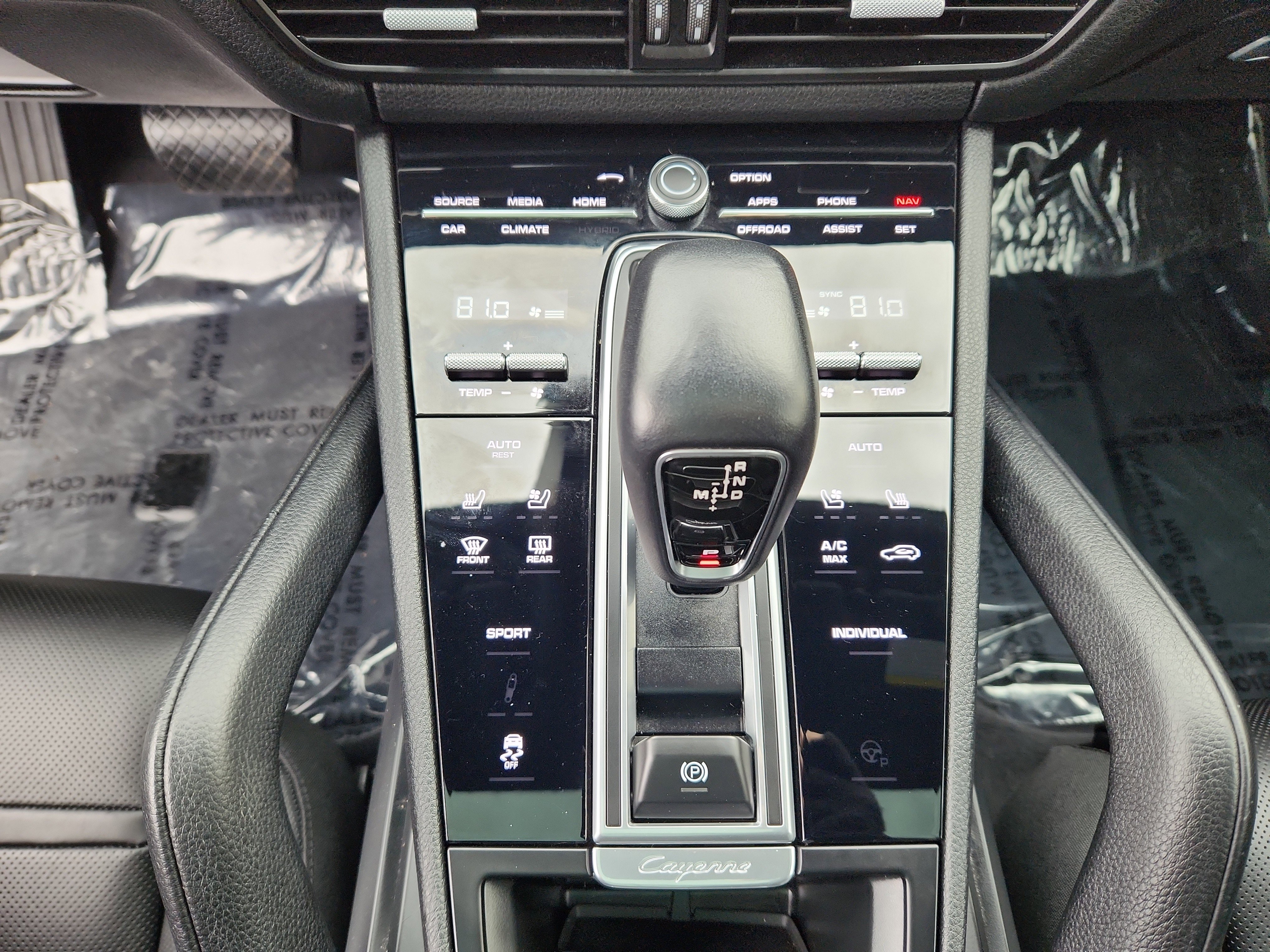 Used 2020 Porsche Cayenne image 16