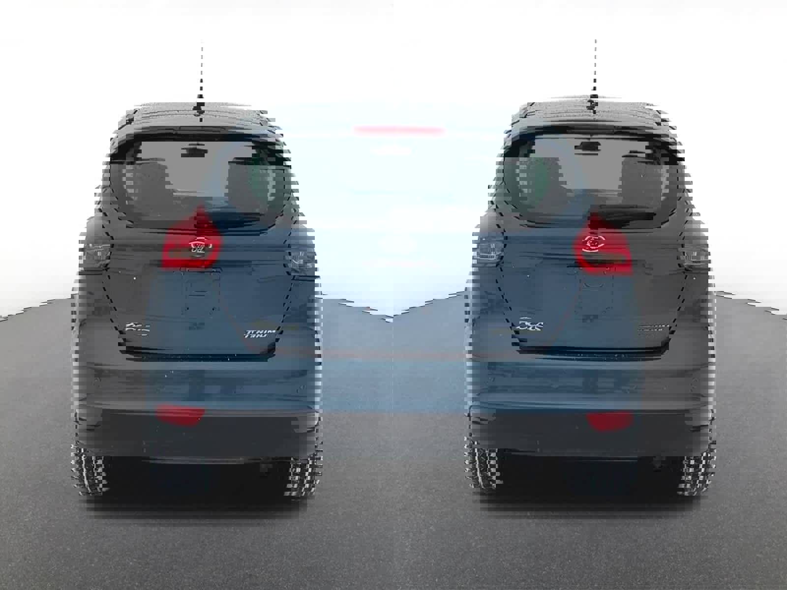 Used 2018 Ford Focus Titanium image 5