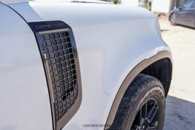 Used 2023 Land Rover Defender 90 X-Dynamic SE image 87