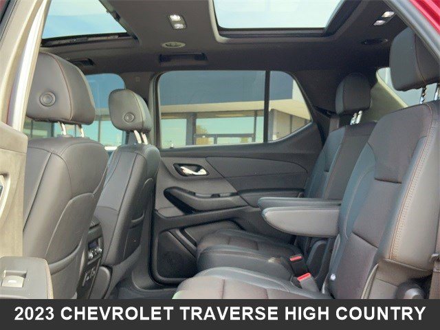 Used 2023 Chevrolet Traverse High Country image 13