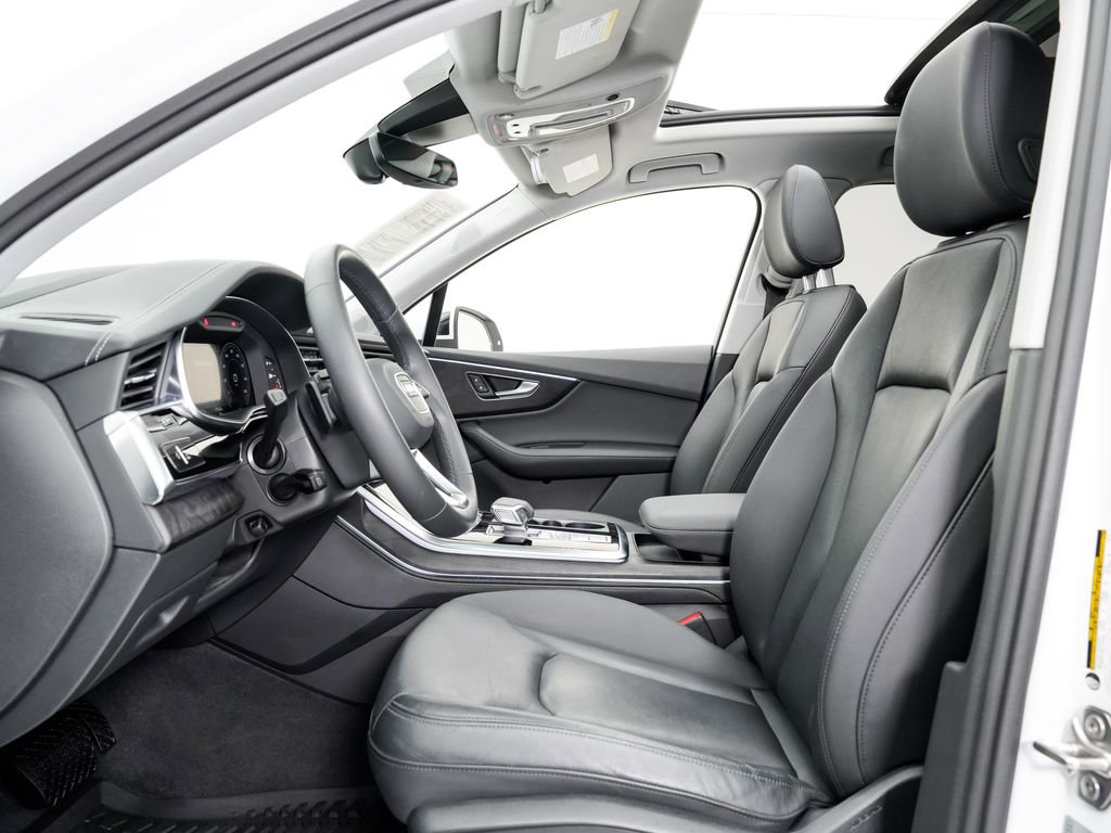 Used 2023 Audi Q7 3.0T Prestige w/ Prestige Package image 6