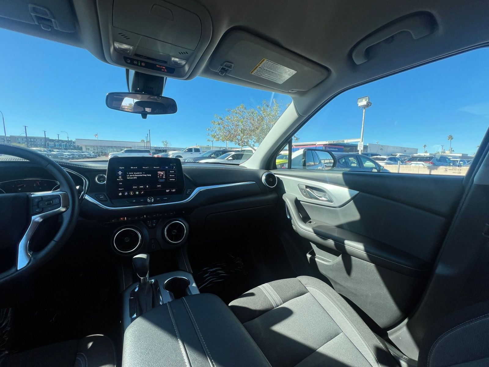 Used 2025 Chevrolet Blazer LT image 35