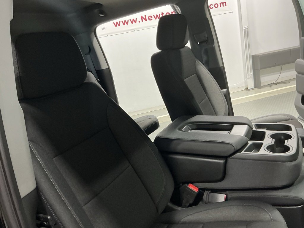 Used 2025 Chevrolet Silverado 1500 Custom Trail Boss w/ Dark Appearance Package image 27