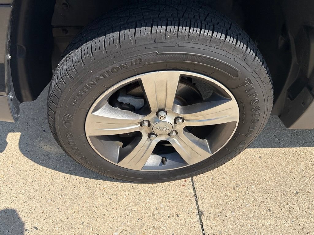 Used 2016 Jeep Patriot High Altitude AWD/4WD image 10