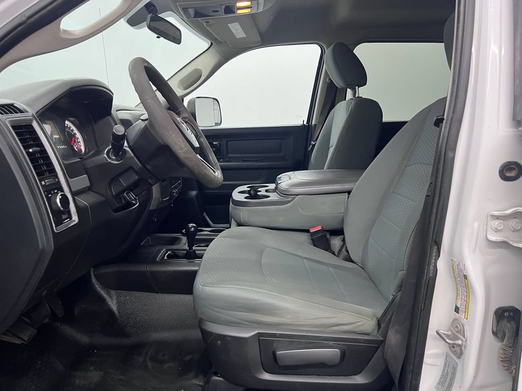 Used 2017 RAM 3500 Tradesman AWD/4WD image 5