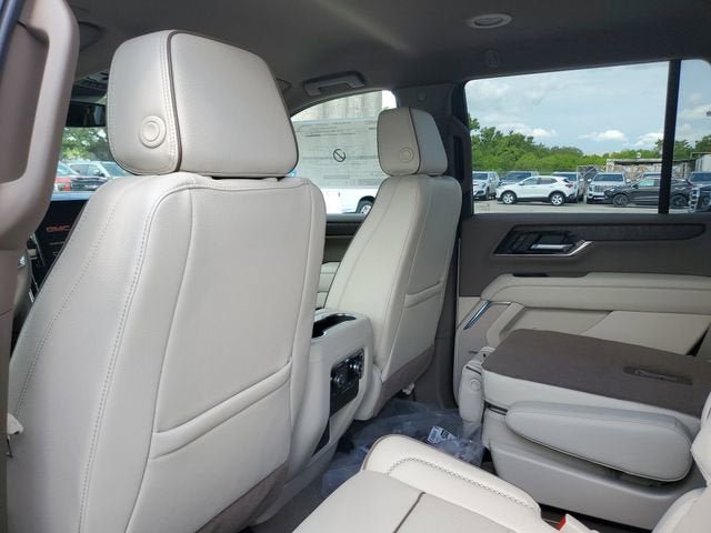 New 2026 GMC Yukon Denali RWD image 10