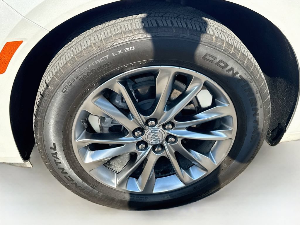 Used 2022 Buick Enclave Avenir w/ Avenir Technology Package FWD image 41