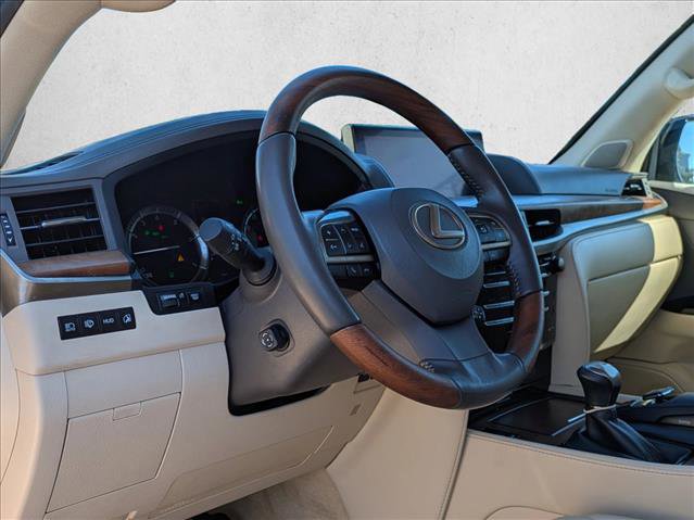 Used 2021 Lexus LX 570 4WD w/ Luxury Package image 8