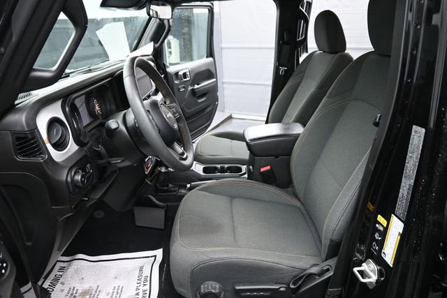 Used 2024 Jeep Wrangler Unlimited Sport AWD/4WD image 12