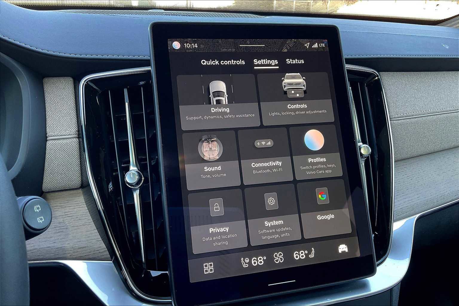 New 2026 Volvo XC90 T8 Plus image 22