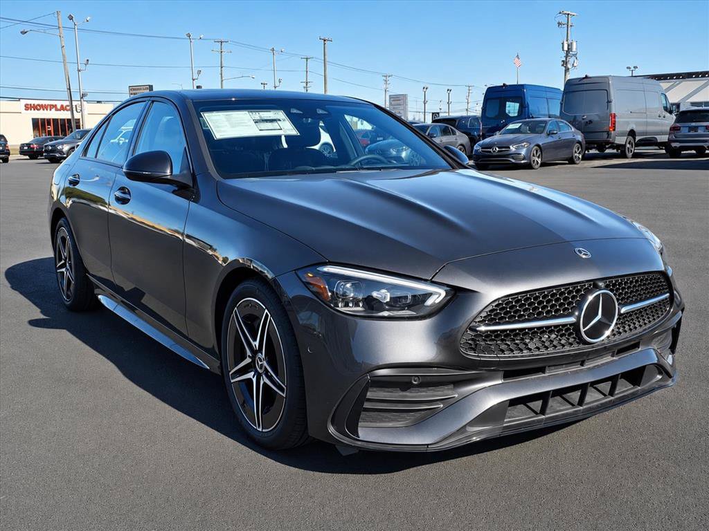 Used 2024 Mercedes-Benz C 300 4MATIC Sedan image 3