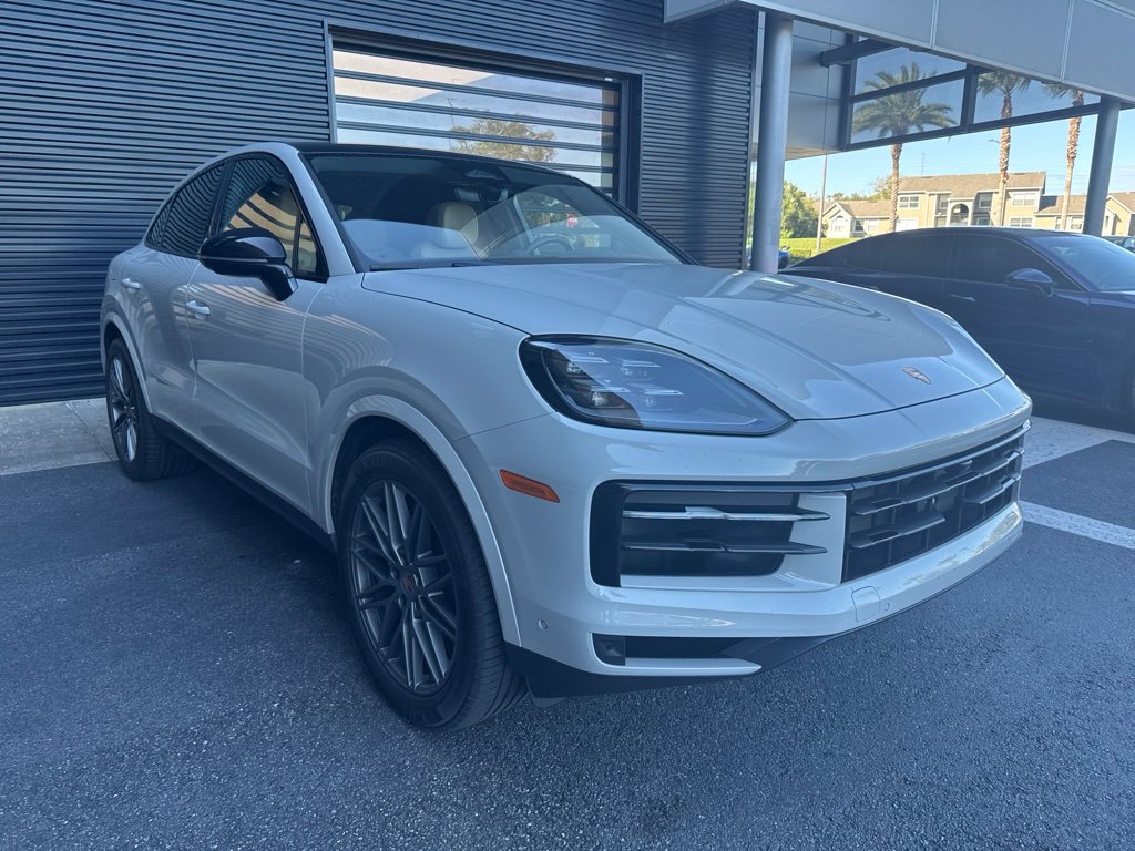 Certified 2026 Porsche Cayenne Coupe AWD/4WD image 5