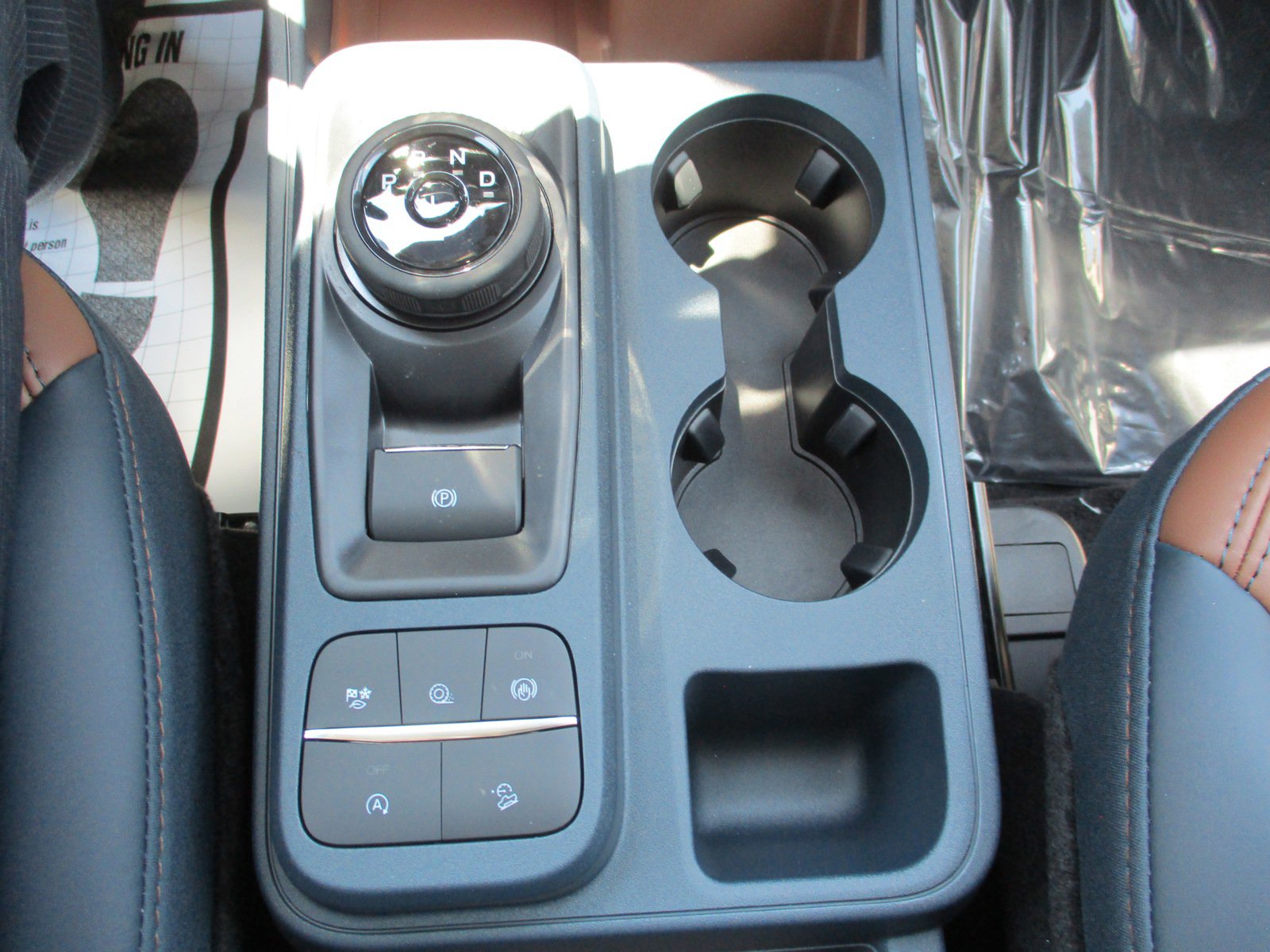 Used 2024 Ford Maverick Lariat w/ FX4 Off-Road Package image 14