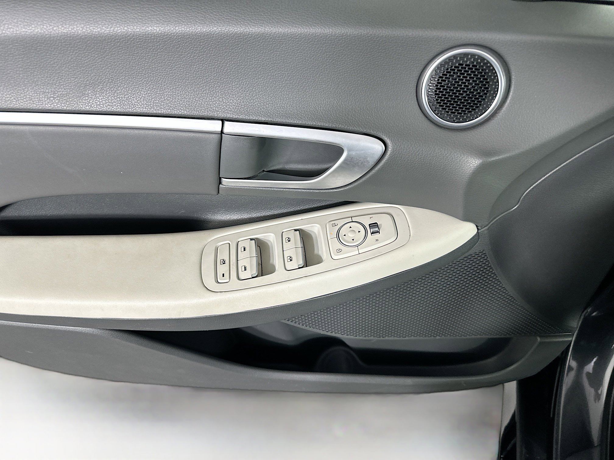 Used 2025 Hyundai Sonata SEL image 15