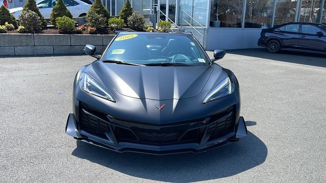 Used 2025 Chevrolet Corvette Z06 w/ Z07 Performance Package RWD image 30