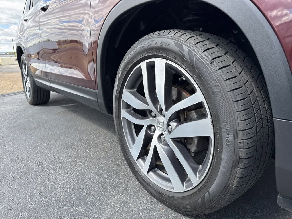 Used 2017 Honda Pilot Touring image 7