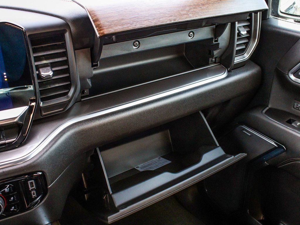 Used 2023 Chevrolet Silverado 1500 High Country w/ High Country Premium Package image 18