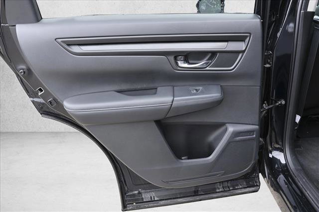 Used 2025 Honda CR-V LX image 21