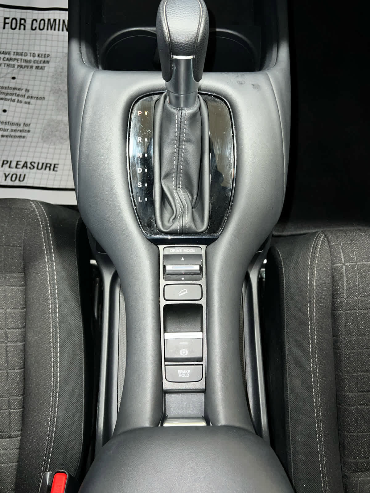 Certified 2024 Honda HR-V LX image 26