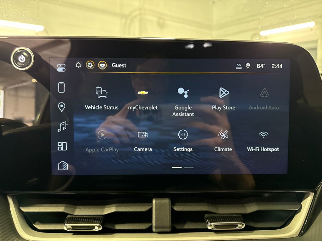 New 2026 Chevrolet Equinox LT w/ Convenience Package II FWD image 13