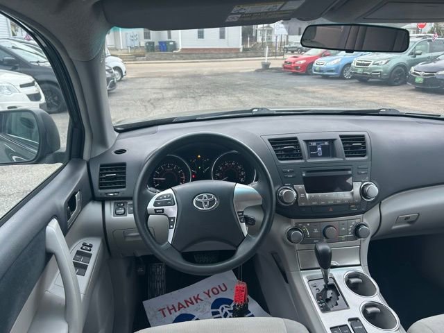 Used 2012 Toyota Highlander 4WD image 16