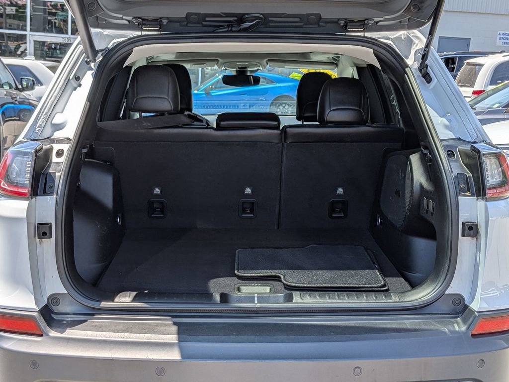 Used 2021 Jeep Cherokee Limited AWD/4WD image 8
