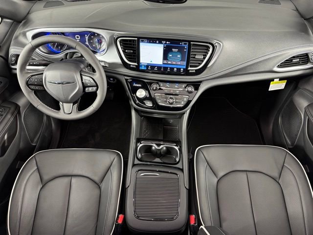 New 2026 Chrysler Pacifica Limited image 9