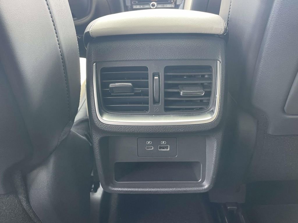 Used 2025 INFINITI QX55 Luxe w/ Cargo Package image 12