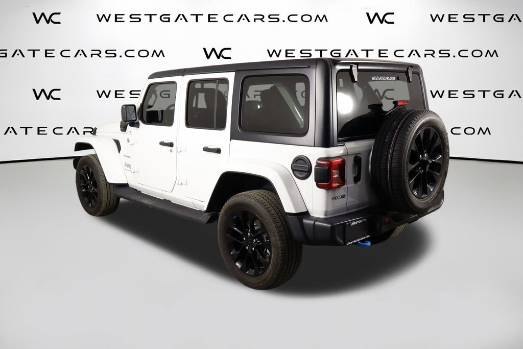 Used 2023 Jeep Wrangler Unlimited Sahara w/ Cold Weather Group AWD/4WD image 47