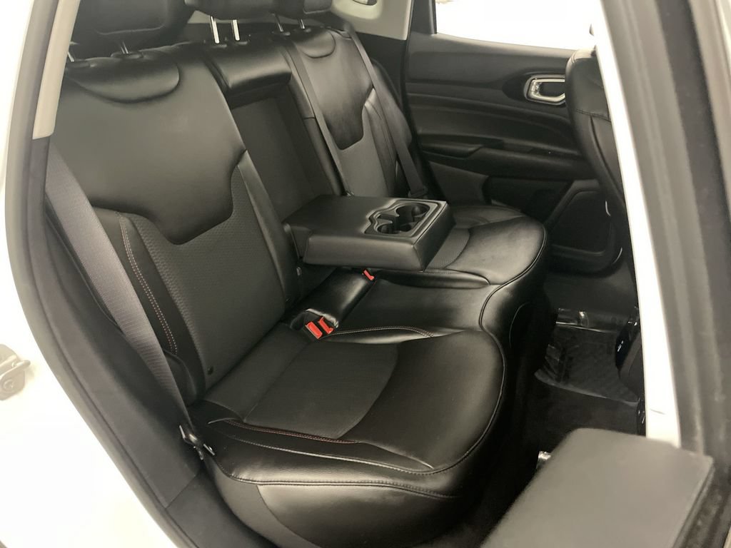 Used 2022 Jeep Compass Trailhawk w/ Sun and Sound Group AWD/4WD image 21