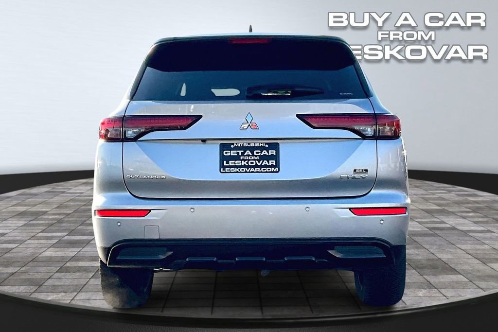 Used 2025 Mitsubishi Outlander SEL Black Edition image 4