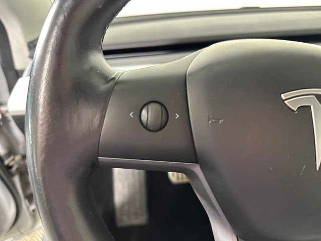 Used 2018 Tesla Model 3 Performance image 14