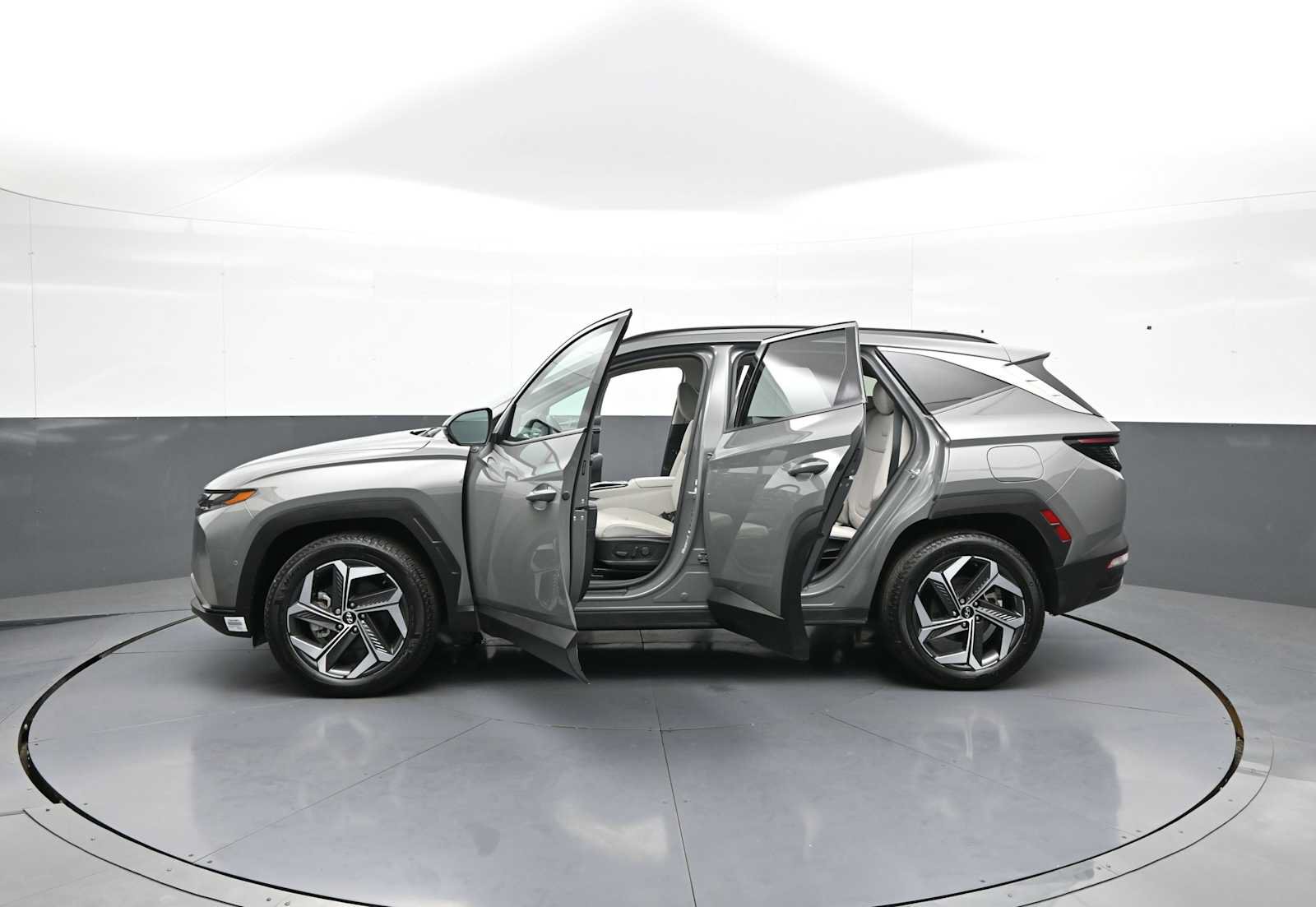 Used 2024 Hyundai Tucson Limited AWD/4WD image 44