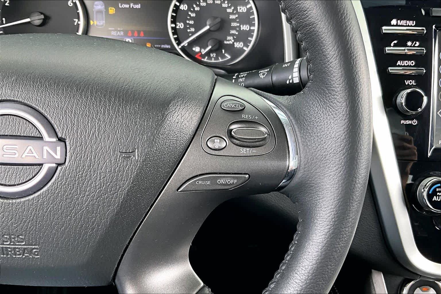 Used 2023 Nissan Murano SV w/ SV Midnight Edition Package FWD image 25