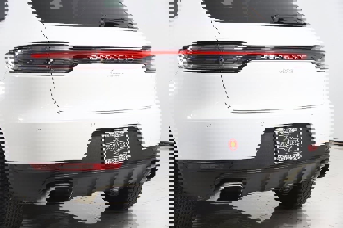 Used 2021 Porsche Macan image 25