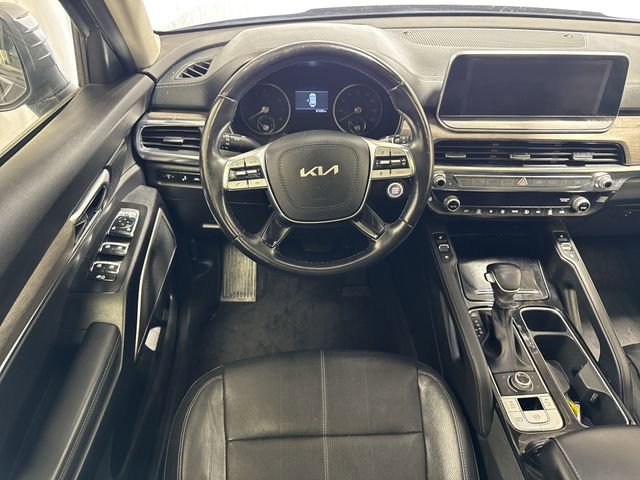 Used 2022 Kia Telluride EX w/ EX Premium Package image 16